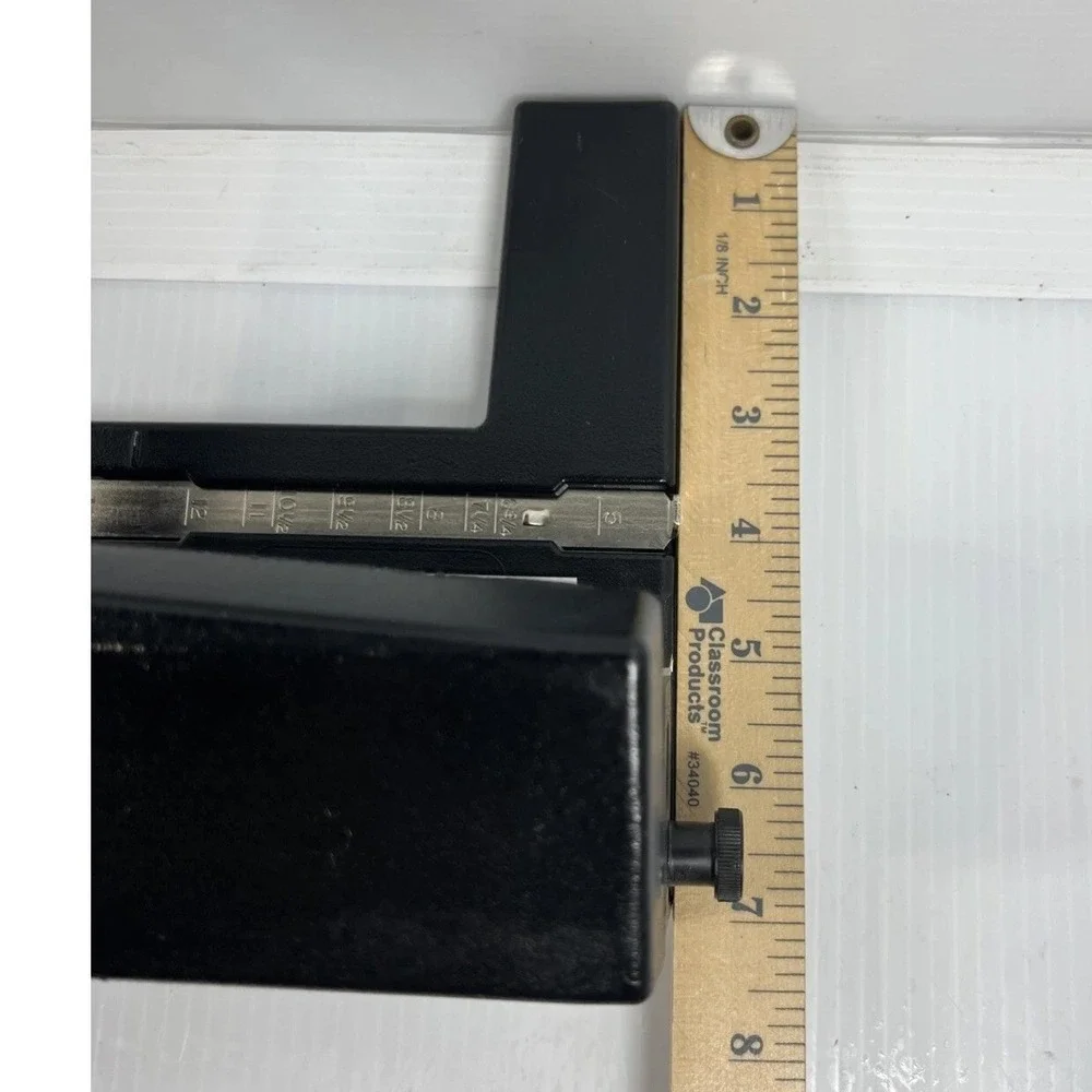 ACCO Model 440 Heavy Duty Commercial‎ 3 Hole Paper Punch Scrap Booking Puncher